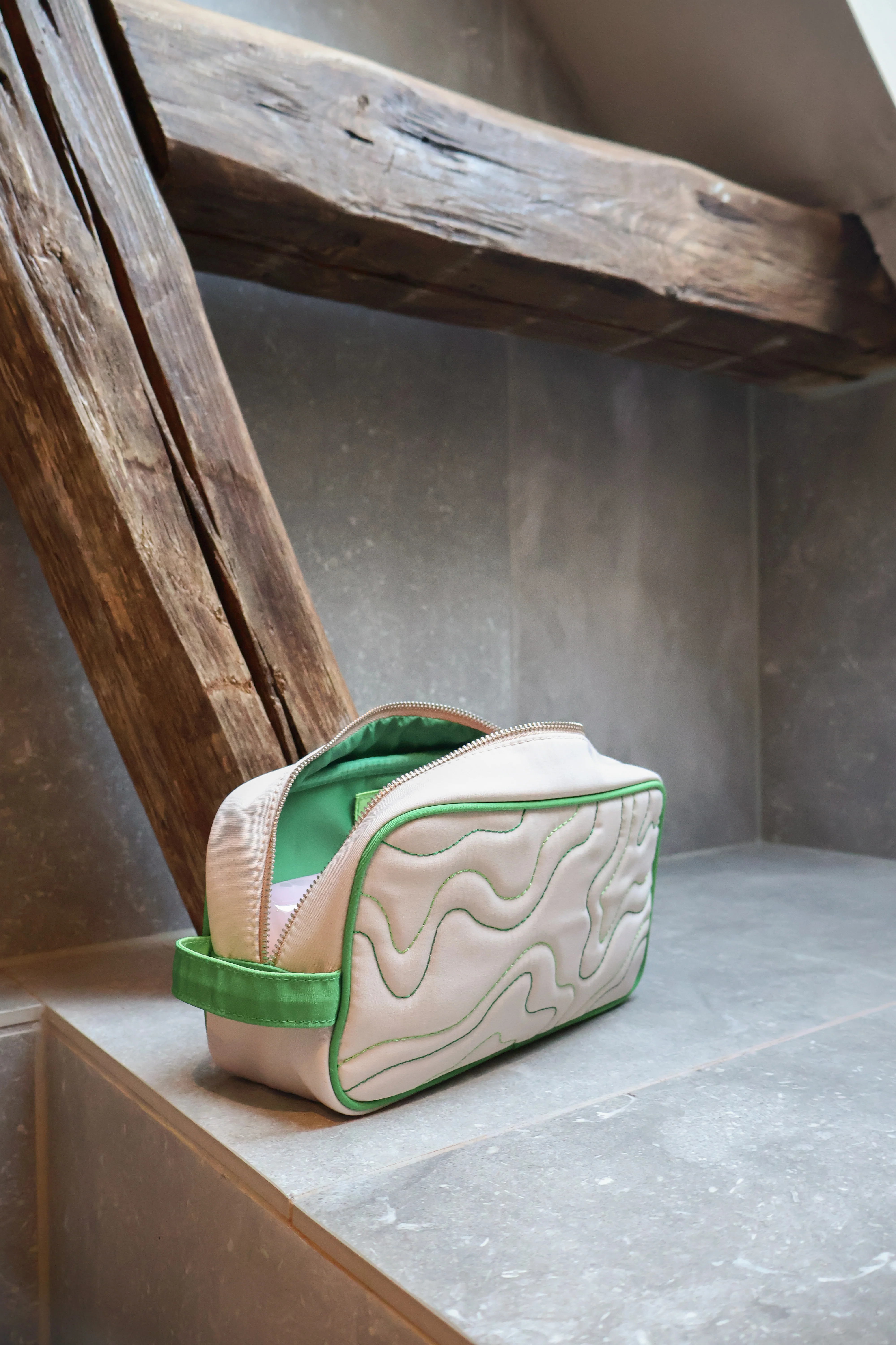 BEAUTY BAG // Kiwi - Image 6