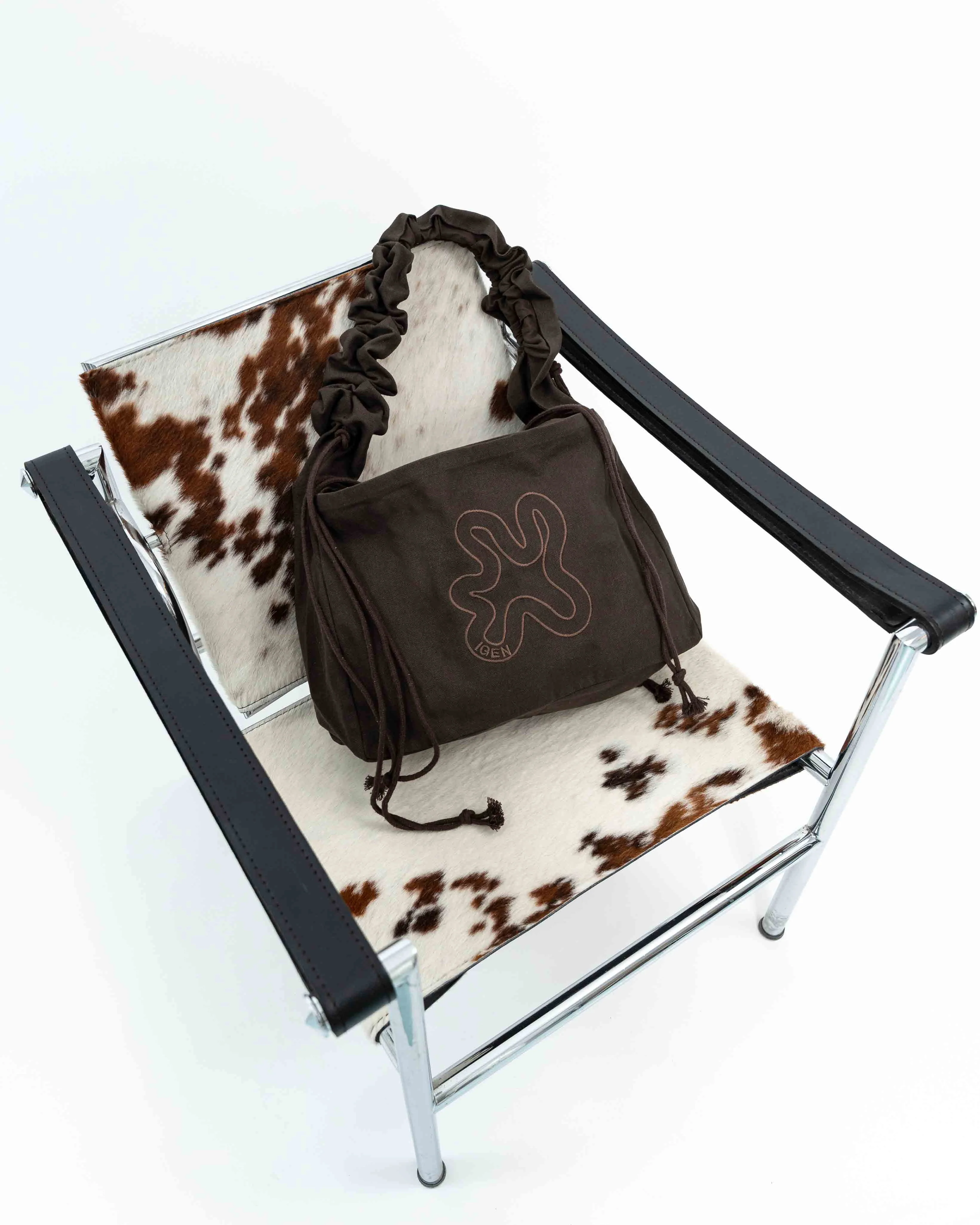 BROWN // RUFFLE MIDI SHOPPER - Image 7