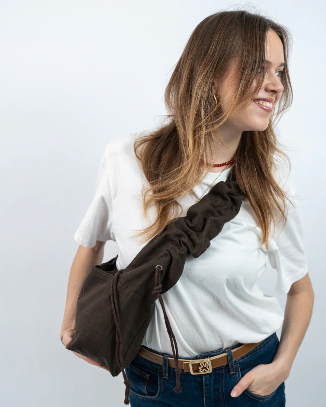 BROWN // RUFFLE MINI SHOPPER - Image 8