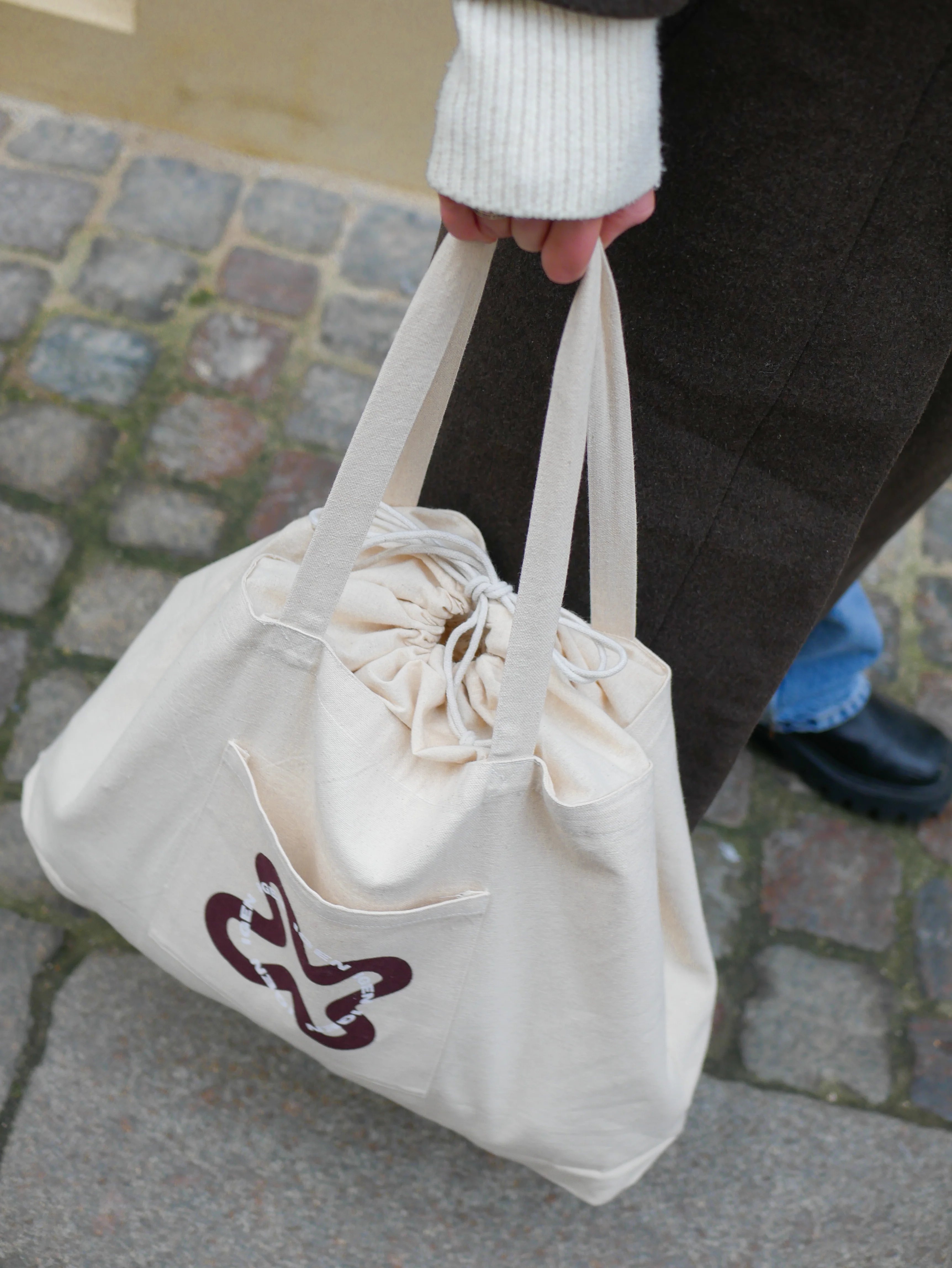 SIGNATURE SHOPPER // Brown Swirl - Image 11