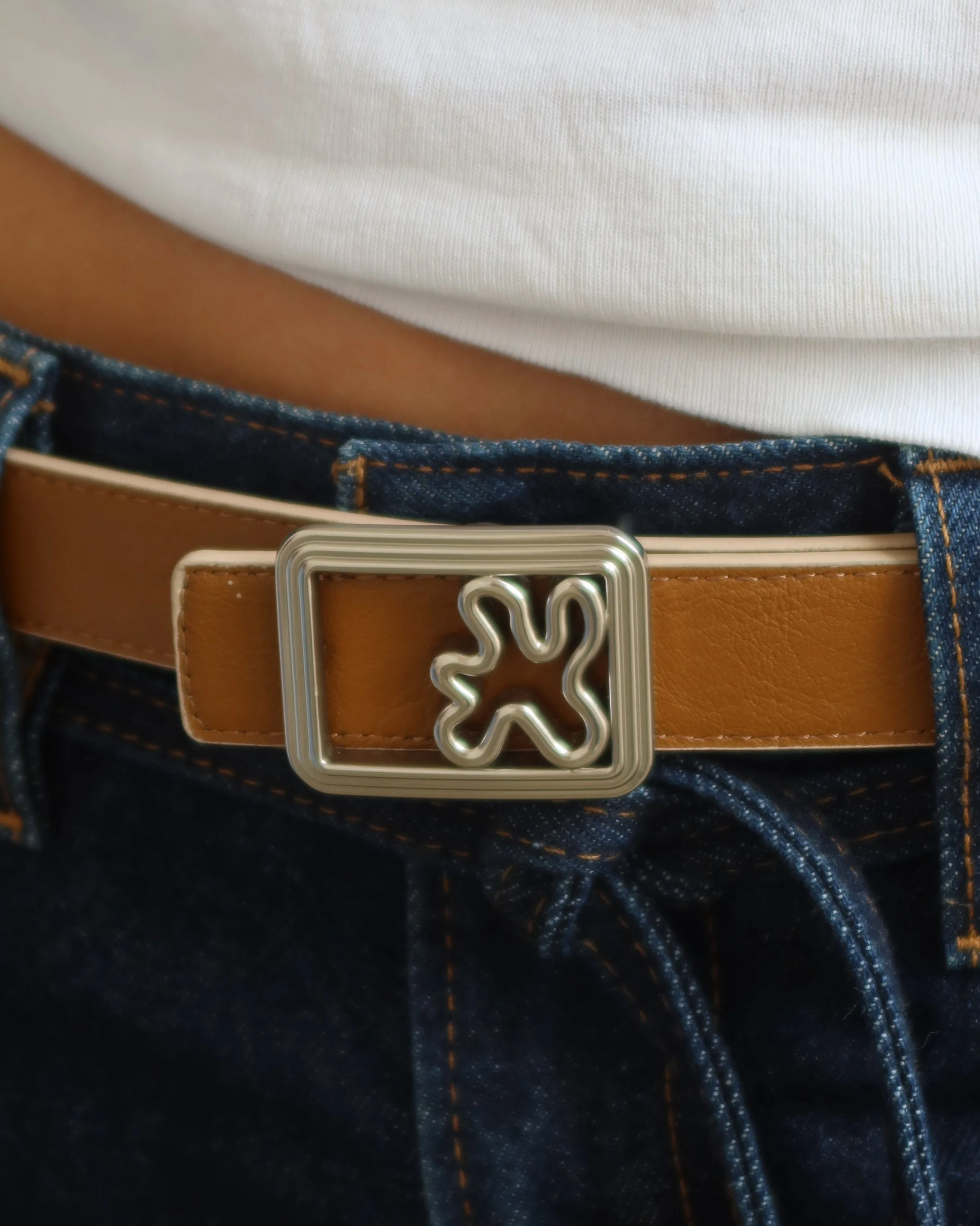 SQUARE BUCKLE // Silver - Image 3
