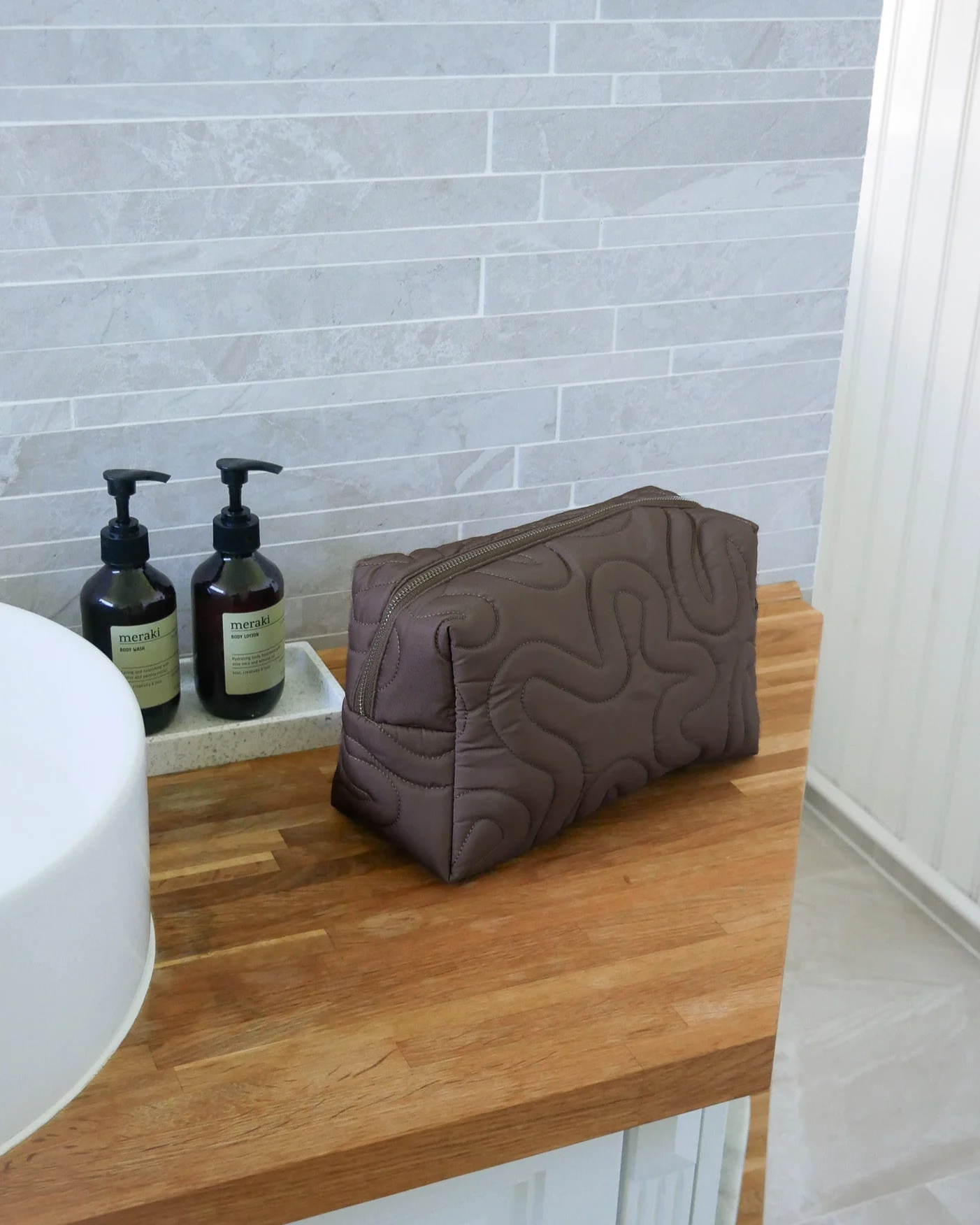 SWIRL BEAUTY BAG // MEGA - Image 4