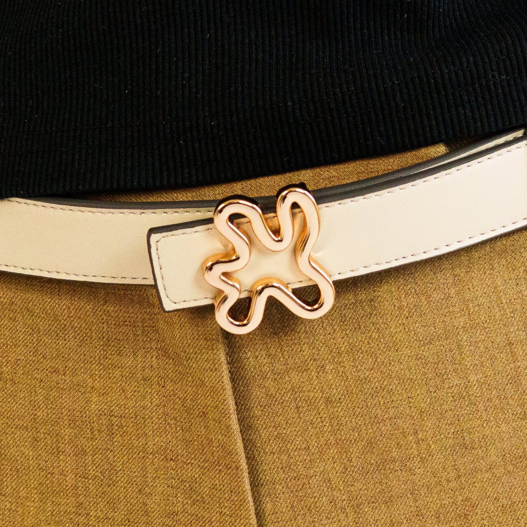 SWIRL BUCKLE // Gold - Image 6