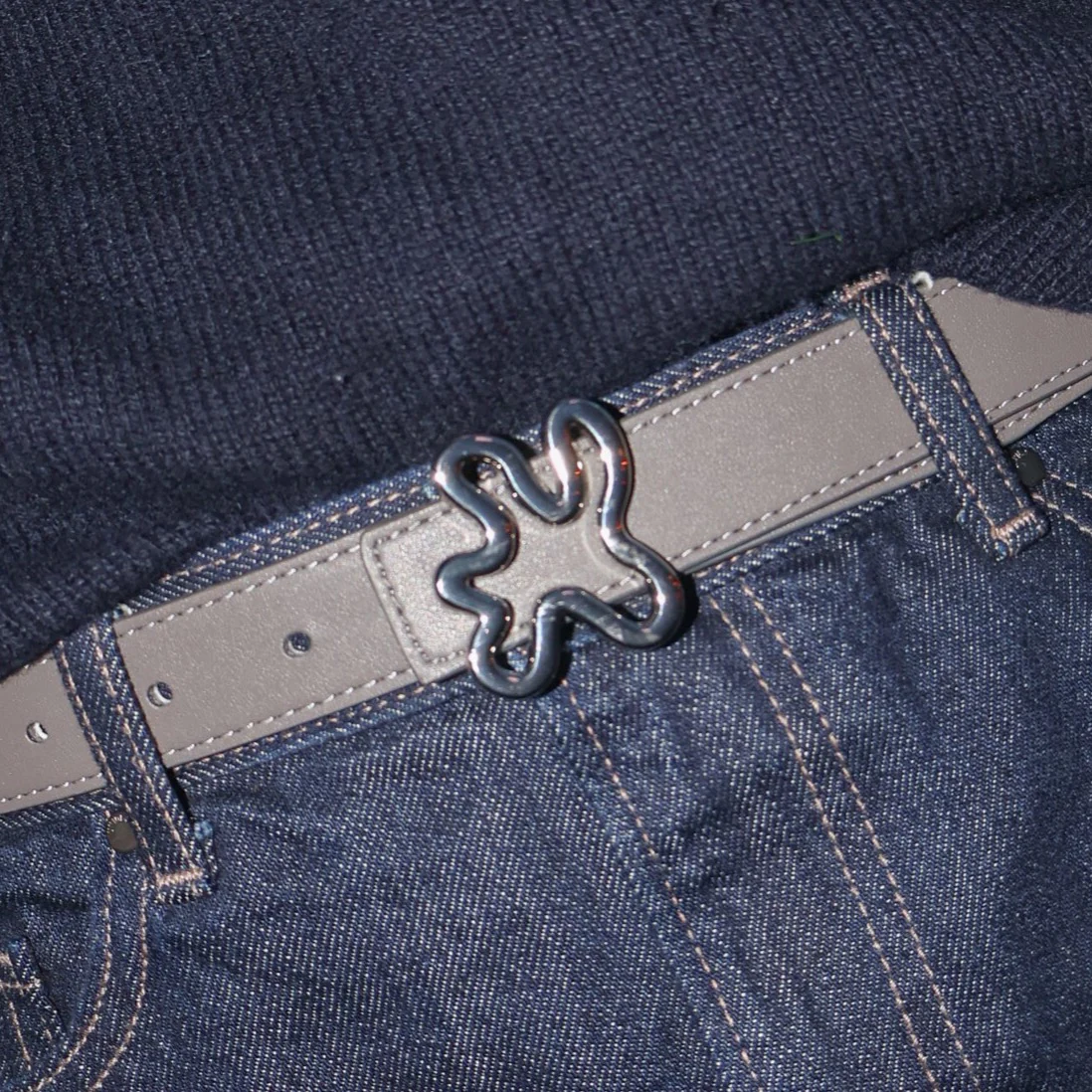 SWIRL BUCKLE // Silver - Image 3